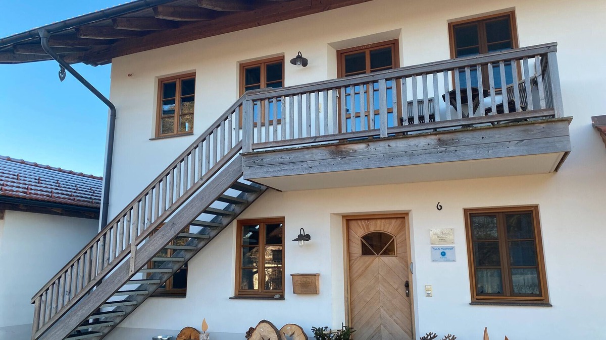 Prutting Apartment | Holiday Apartment 'Landnest' with Mountain View, Balcony and Wi-Fi