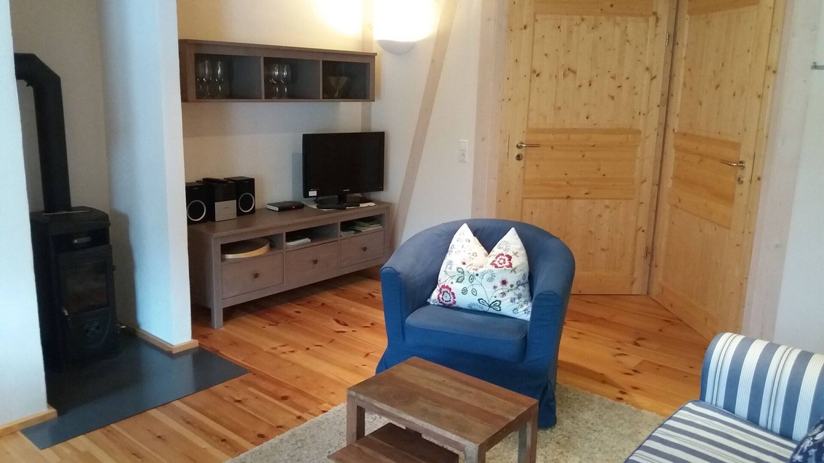 Hayingen Apartment | Holiday Apartment Lauter with Terrace and Wi-Fi