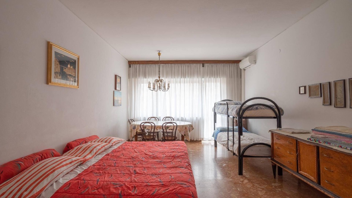 Mestre Apartment | Holiday apartment Mestre for 1 - 12 persons with 4 bedrooms - Holiday apartment