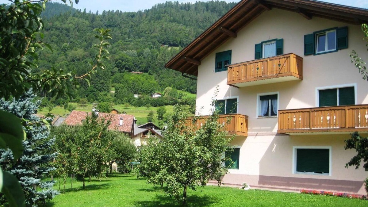 Mezzano Apartment | Holiday apartment Mezzano for 1 - 8 persons with 3 bedrooms - Holiday apartment