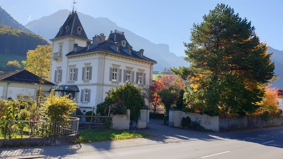 Schwanden Apartment | Holiday apartment Mitlödi for 1 - 8 persons with 4 bedrooms - Holiday apartment in one or multi-fami