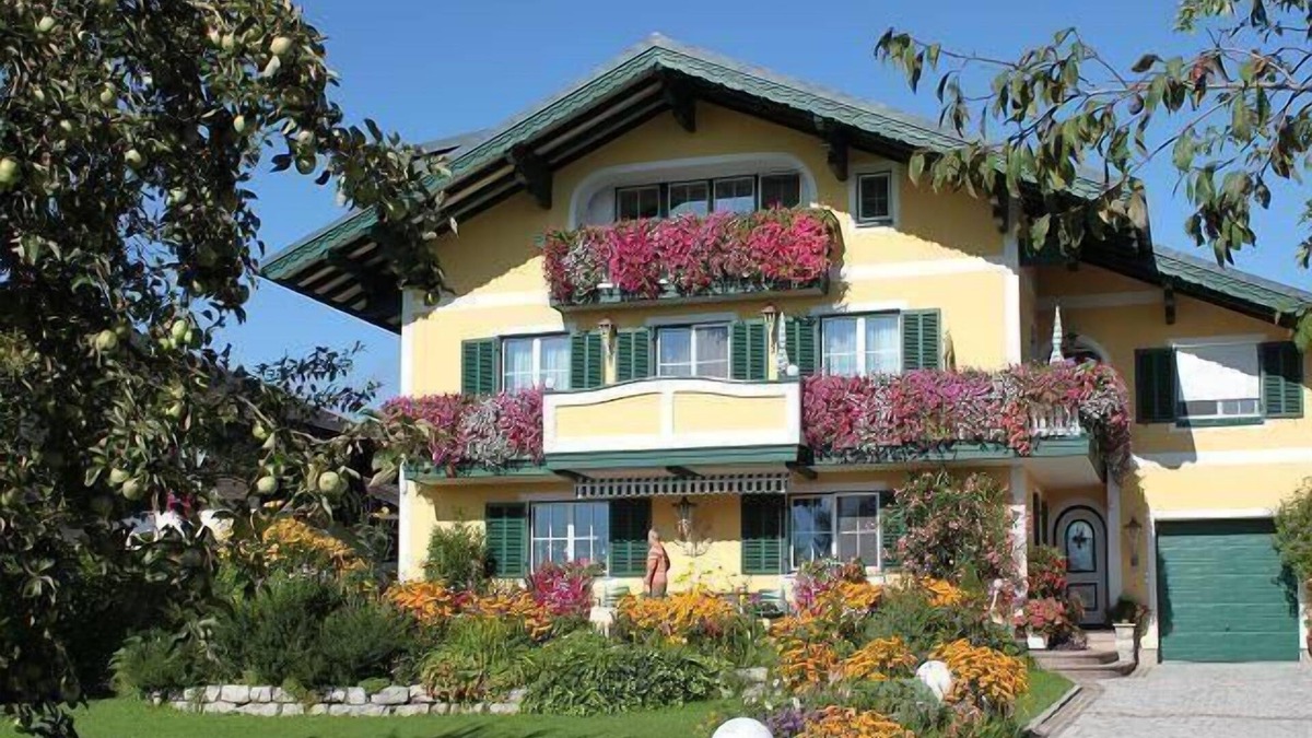 Sankt Lorenz Apartment | Holiday apartment Mondsee for 2 - 4 persons with 1 bedroom - Holiday apartment in one or multi-famil
