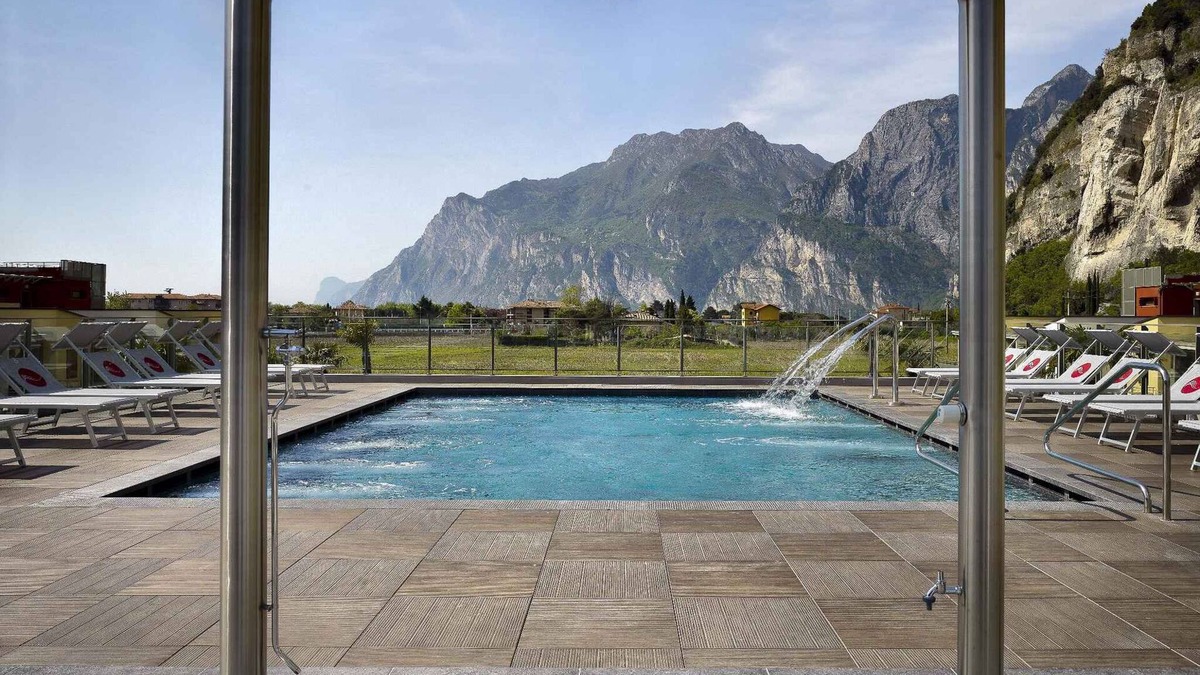 Bolognano-Vignole Apartment | Holiday apartment Near the lake, with balcony and parking space