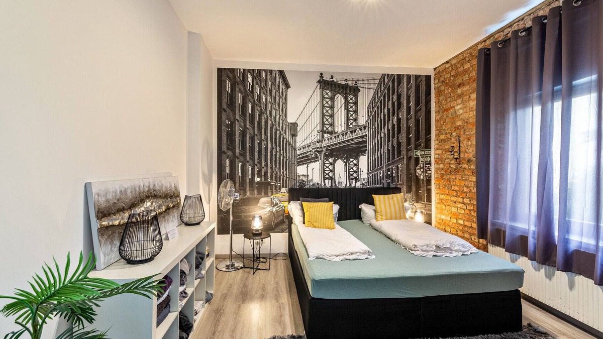 Wanheimerort Apartment | Holiday Apartment 'New York' with Shared Terrace, Shared Garden & Wi-Fi