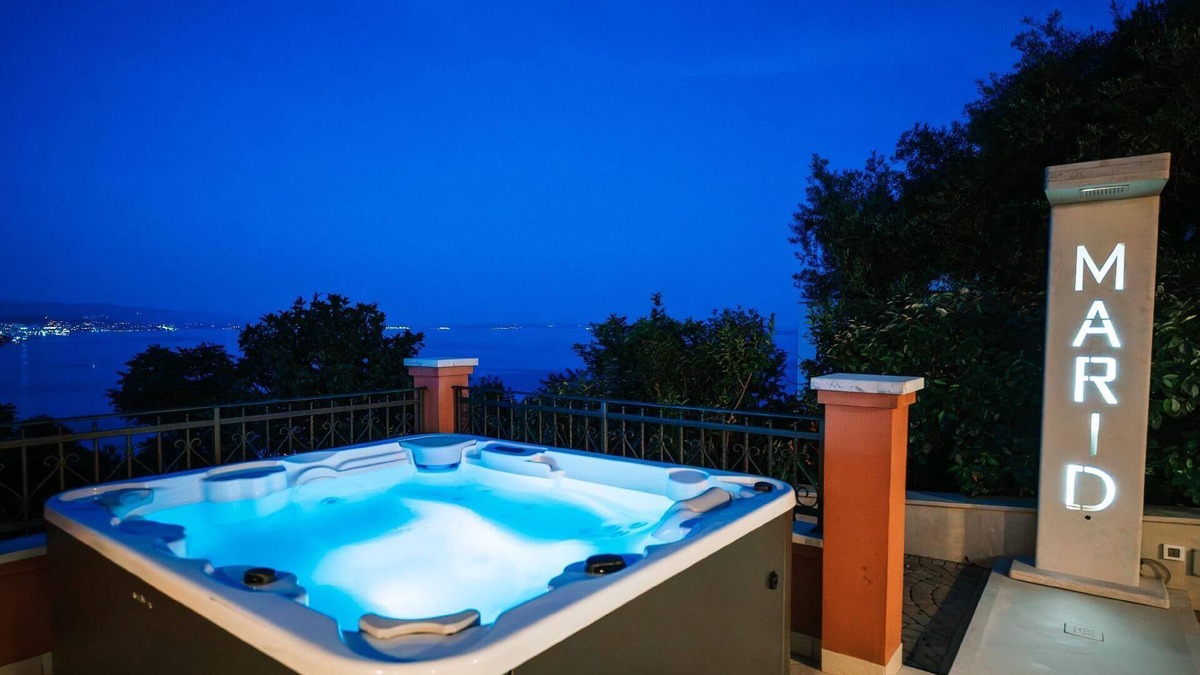 Volosko House | Holiday apartment Opatija for 1 - 6 persons with 3 bedrooms - Holiday house