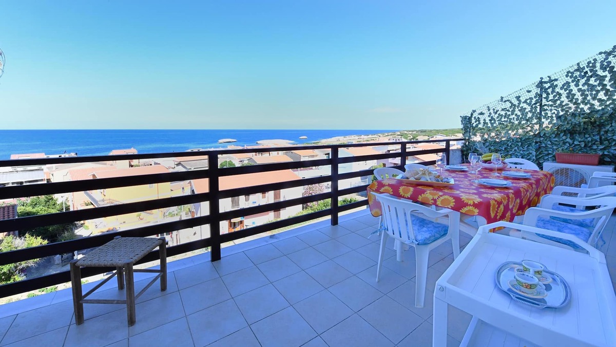 S'Archittu Apartment | Holiday Apartment Panorama Blu close to the Beach with Sea View, Open Terrace & Wi-Fi