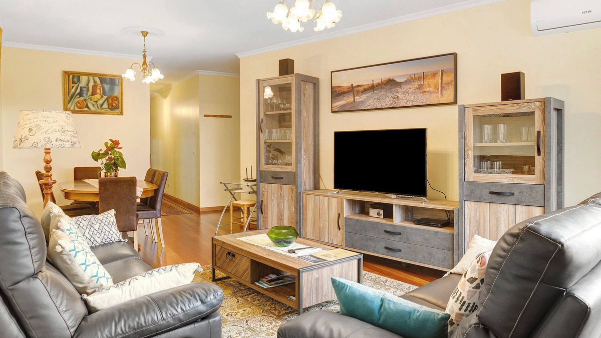 Santa Maria Maior Apartment | Holiday Apartment "Palheiro Residence Vista Mar" with Sea View, Balconies & Wi-Fi