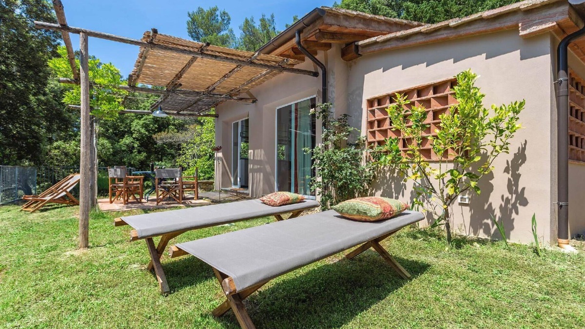 Pomaia House | Holiday apartment Pomaia for 1 - 5 persons with 2 bedrooms - Holiday house