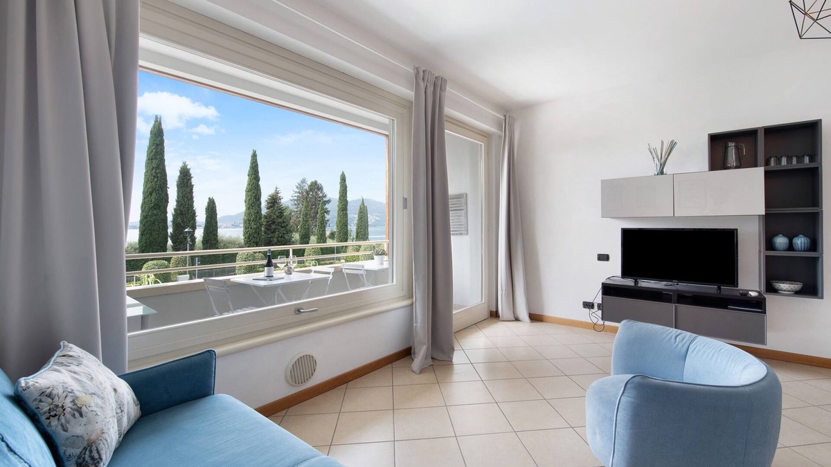 Predore Apartment | Holiday Apartment "Residence Perlago Fiordaliso" with Lake View, Shared Terrace & Wi-Fi