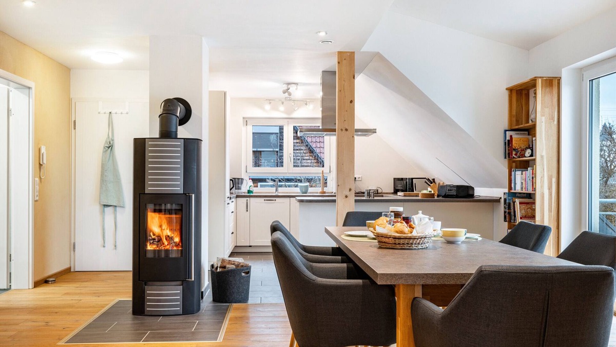 Burgfelden Apartment | Holiday Apartment Schatz with Terrace, Balcony and Wi-Fi