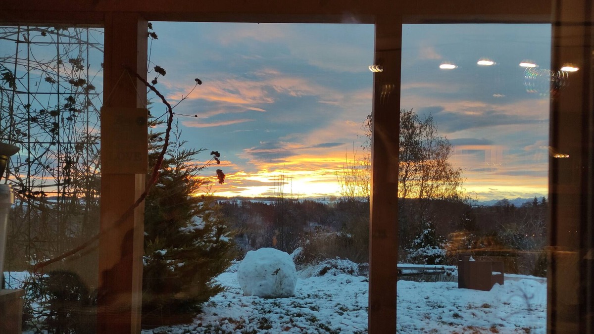 Ronsberg Apartment | Holiday Apartment "Secret Paradise" with Mountain View, Private Terrace & Wi-Fi