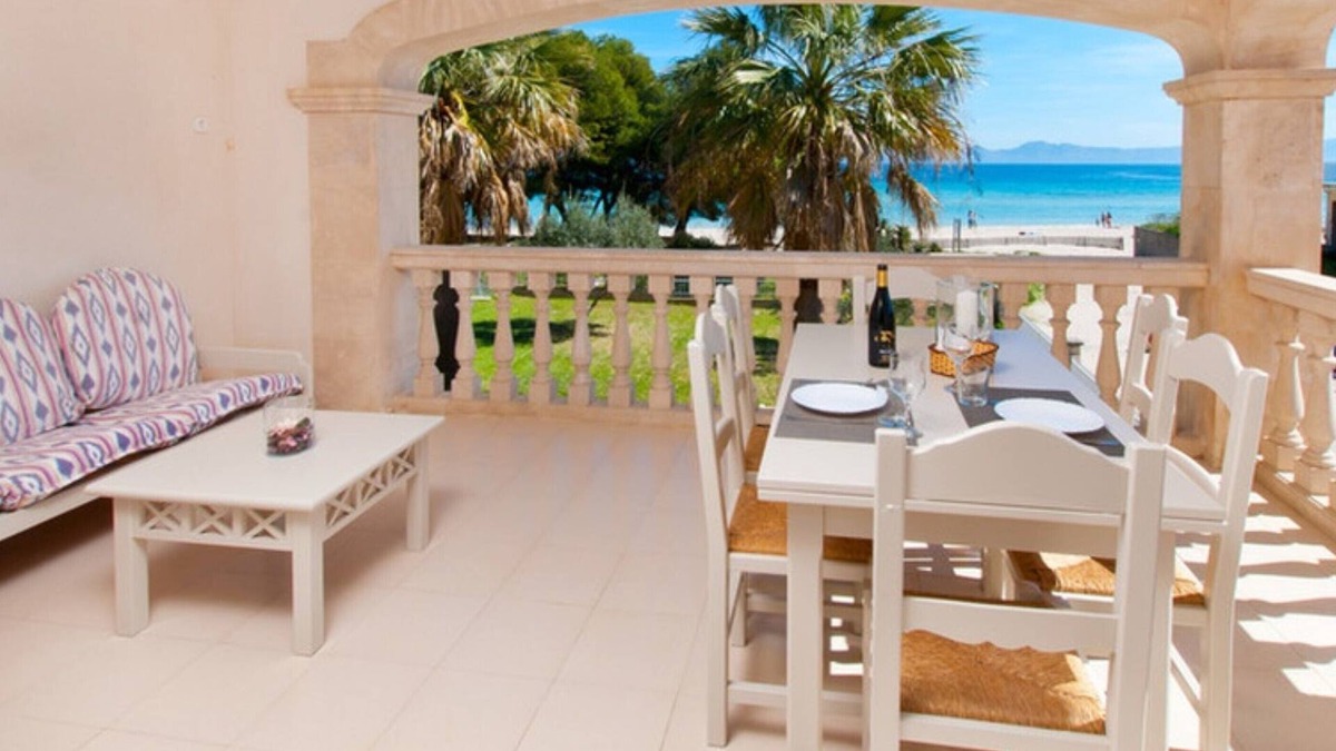 Alcudia Apartment | Holiday Apartment "Sun Of The Bay Vidalba-Bloq2 Apto 3" with Sea View, Private Terrace & Wi-Fi