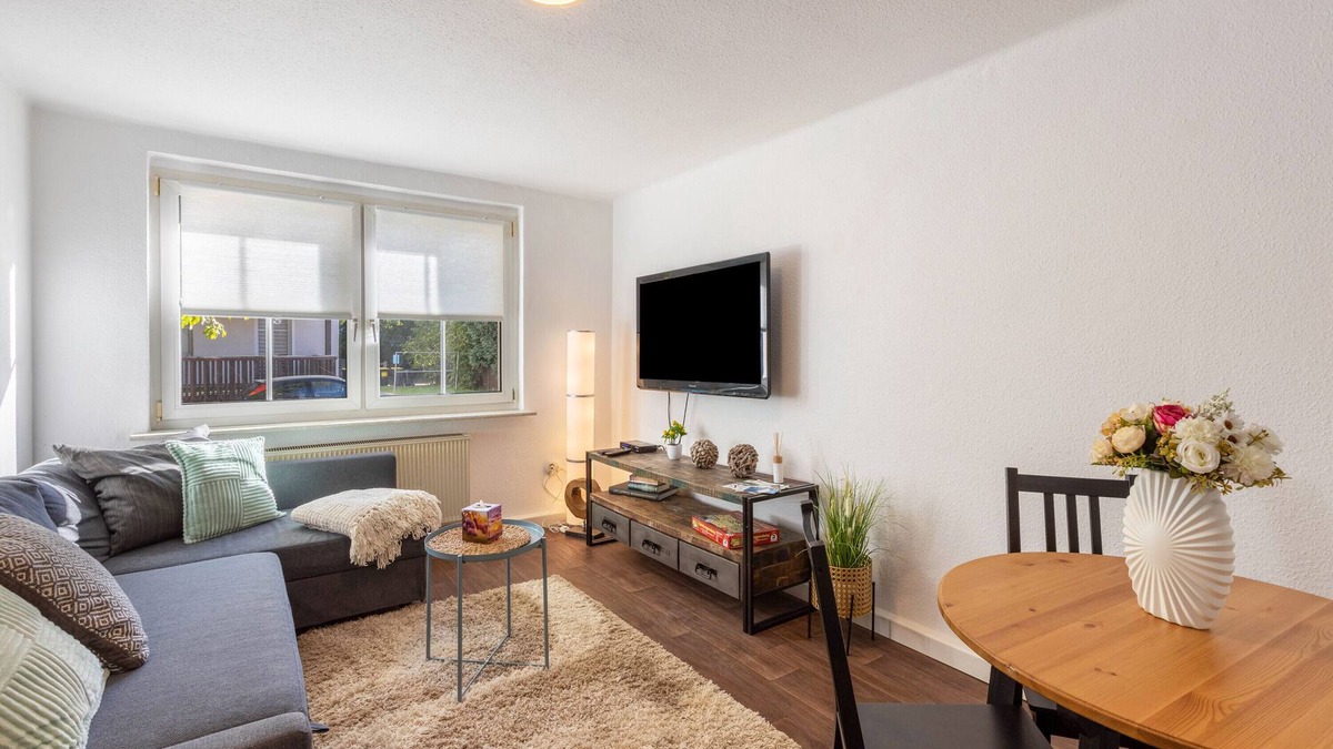 Espenhain Apartment | Holiday Apartment 'Terrassenwohnung' with Private Terrace and Wi-Fi