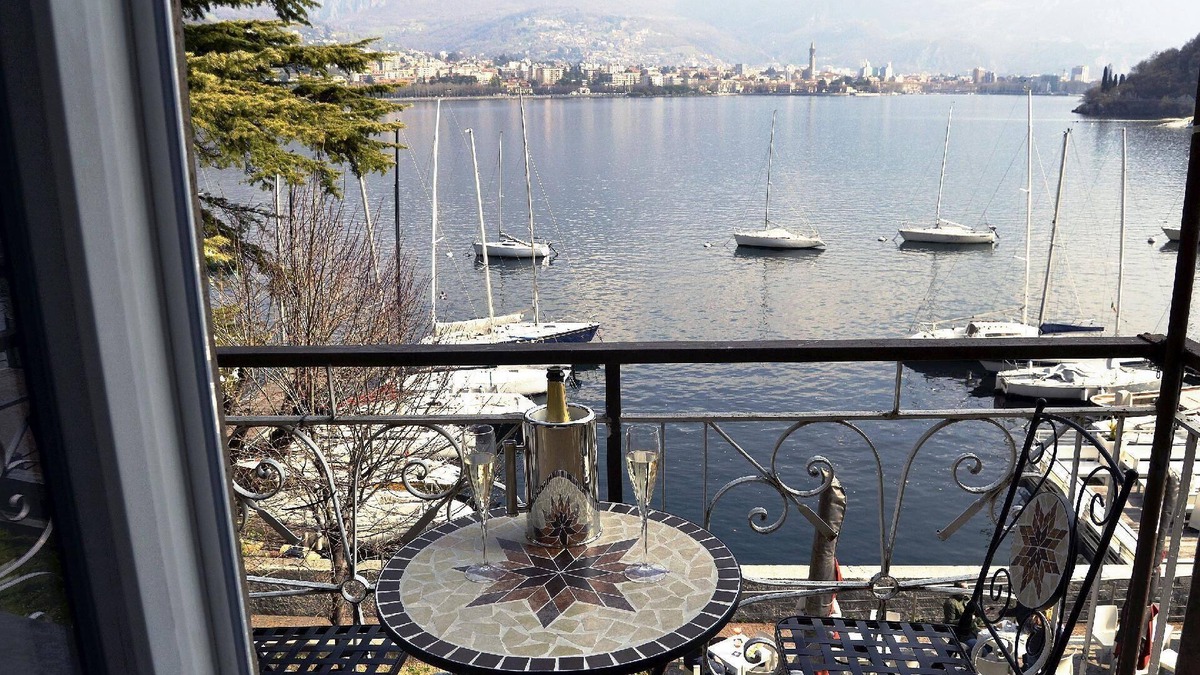 Valmadrera Apartment | Holiday apartment Valmadrera for 1 - 6 persons with 2 bedrooms - Holiday apartment in one or multi-f