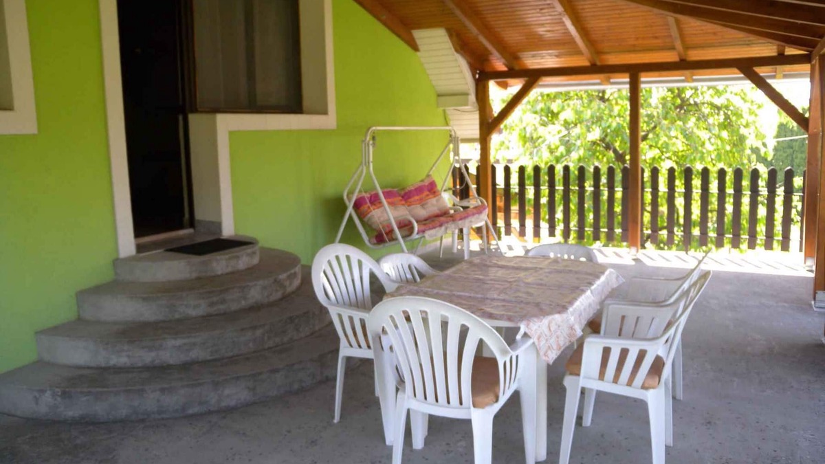 Gyenesdias Apartment | Holiday apartment with terrace, barbecue and WLAN