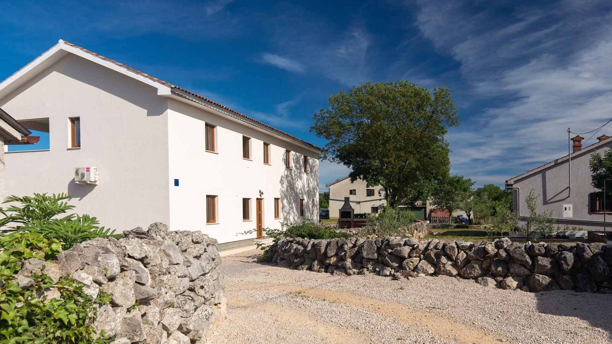 Poljica Apartment | Holiday apartment with air conditioning and WLAN