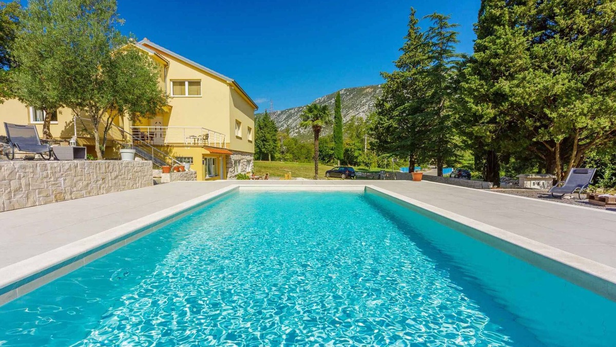 Tribalj Apartment | Holiday apartment with pool