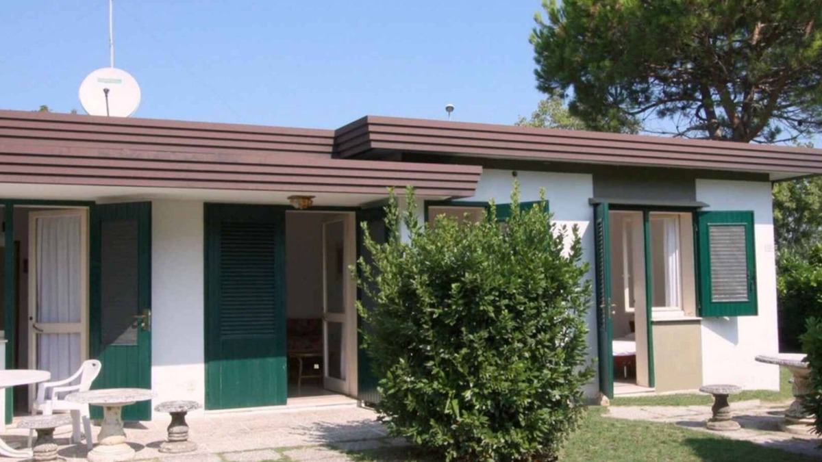 Bibione Pineda Apartment | Holiday apartment with private garden and air conditioning