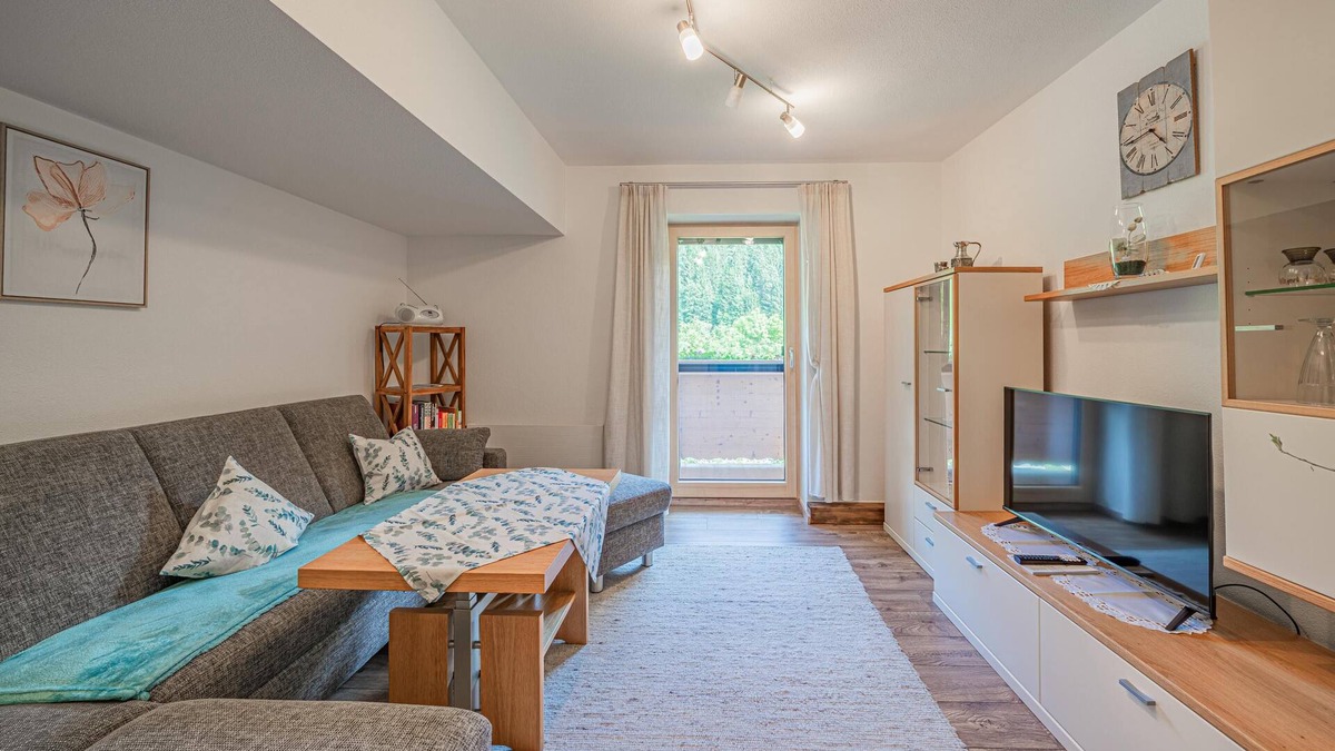 Gruberberg Apartment | Holiday apartment with a balcony in Hopfgarten