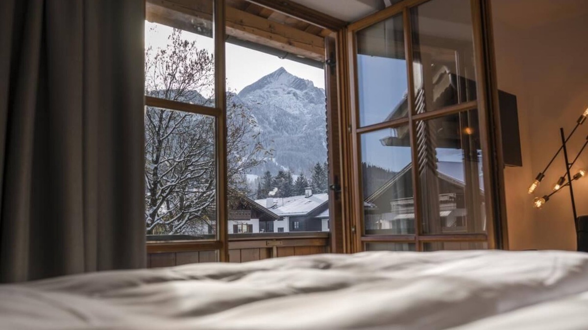 Garmisch-Partenkirchen House | Holiday house "The 14" with sauna in Garmisch-Partenkirchen