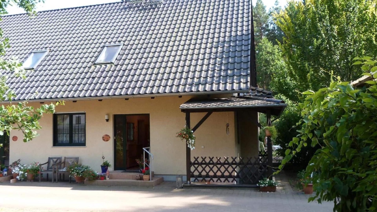 Borkheide House | Holiday flat "Am Marsfeld"