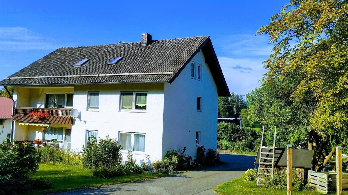 Waldmuenchen Apartment | Holiday flat in forest and meadow surroundings