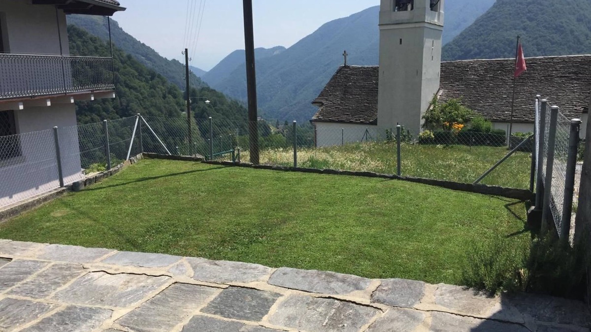 Russo House | Holiday flat with mountain view