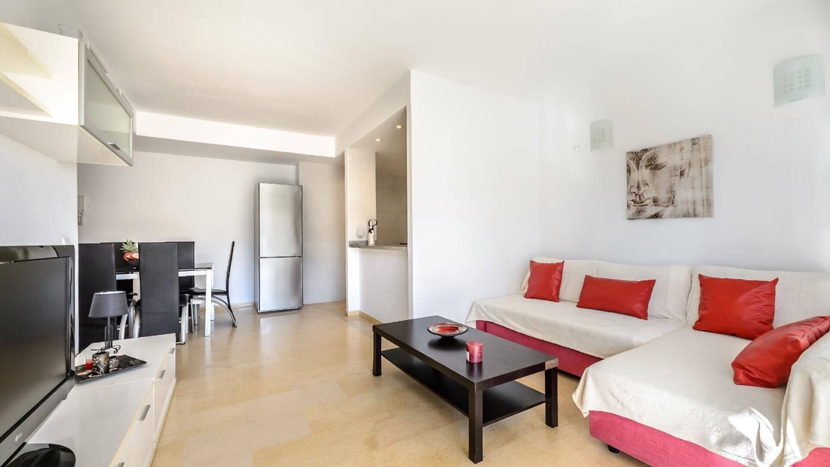 Ibiza Town Apartment | Holiday flat with pool