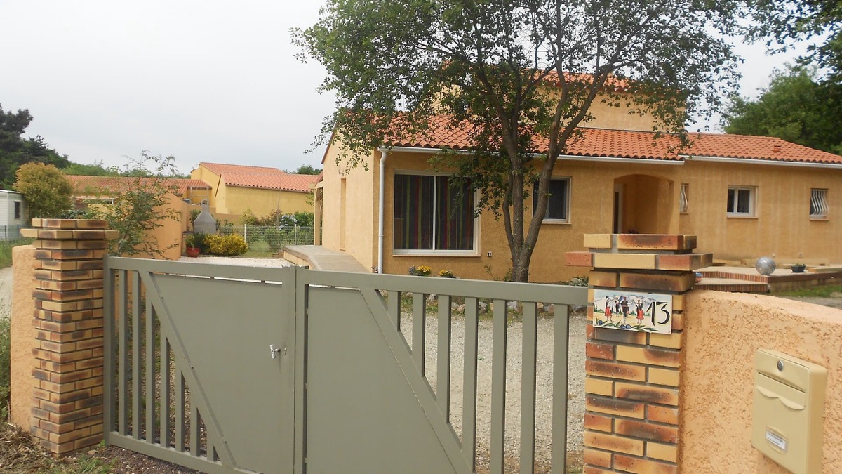 Saint-Jean-Pla-de-Corts Apartment | Holiday rental in Cures