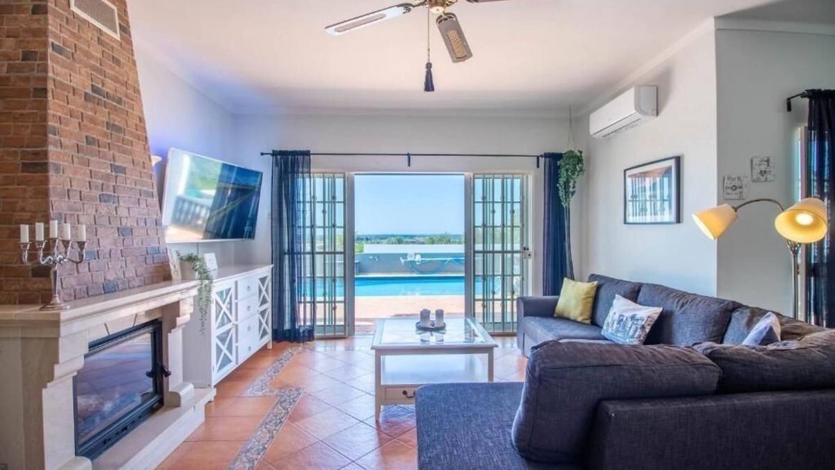 Almancil House | Holiday house Conceição near Faro for 1 - 10 persons with 4 bedrooms - Holiday house