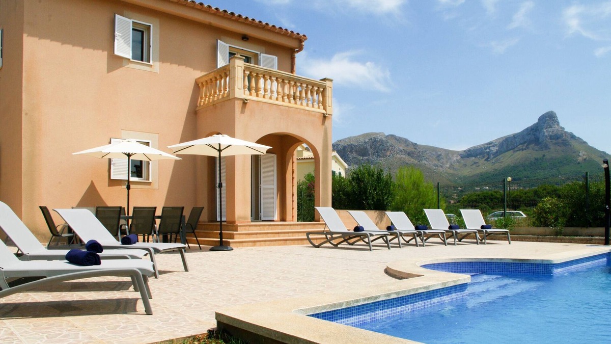 Urbanizacion S'Estanyol House | Holiday Home "Dones D'Aigua" with Sea View, Mountain View, Balcony, Terrace & Pool