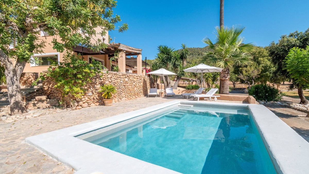 Santa Maria del Cami House | Holiday Home 'Son Pinet' with Mountain View, Private Pool and Wi-Fi