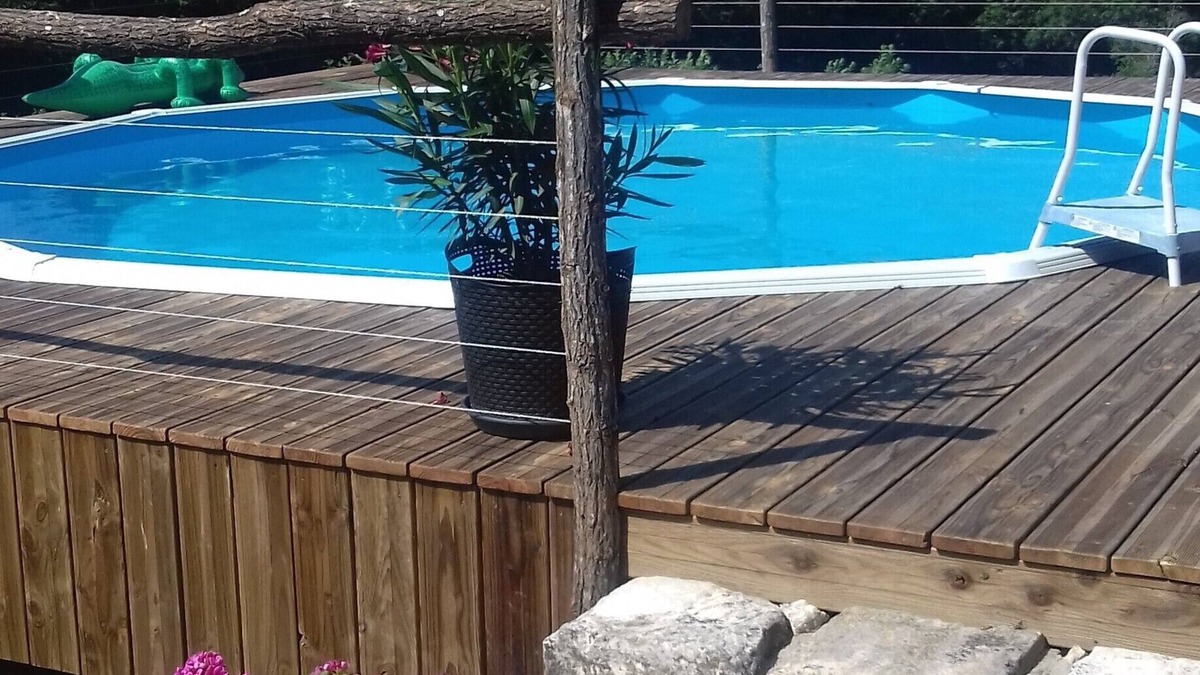 Brigueil-le-Chantre House | holiday home with lots of peace and space