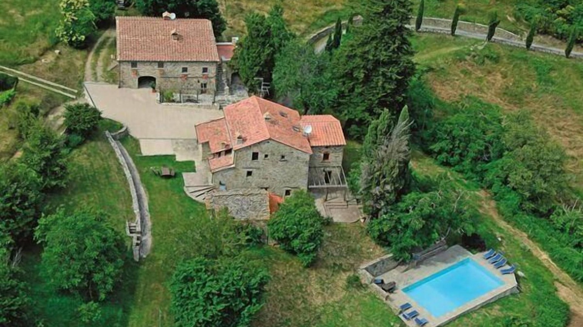 Caprese Michelangelo Other | Holiday house Caprese Michelangelo for 1 - 14 persons with 6 bedrooms - Farmhouse