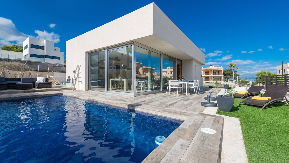 Son Serra de Marina House | Holiday Home 'Es Mollet' with Sea Views, Private Pool and Wi-Fi