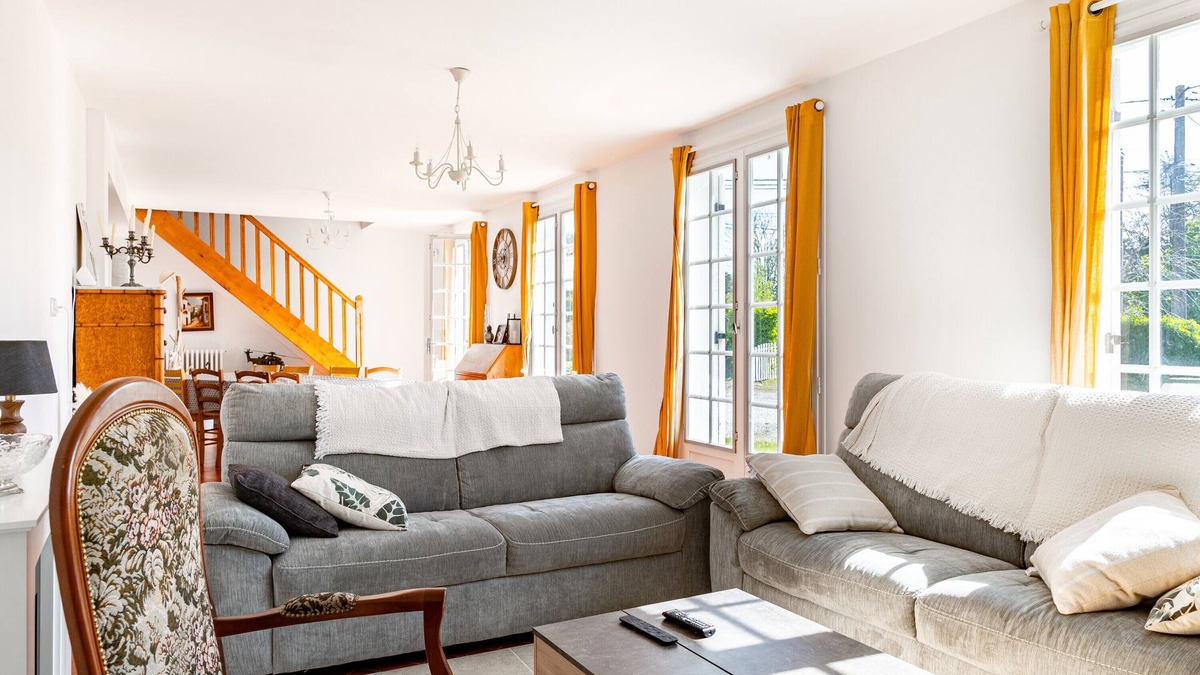 Coulounieix-Chamiers House | Holiday Home 'La Parenthèse Enchantée' with Private Terrace, Private Garden and Wi-Fi