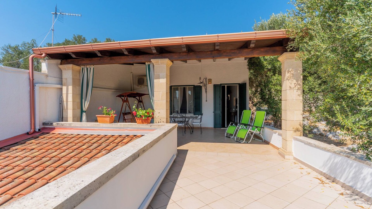 Marina di Marittima House | Holiday Home Casa Vacanza Nilde close to the Beach with Sea View & Garden