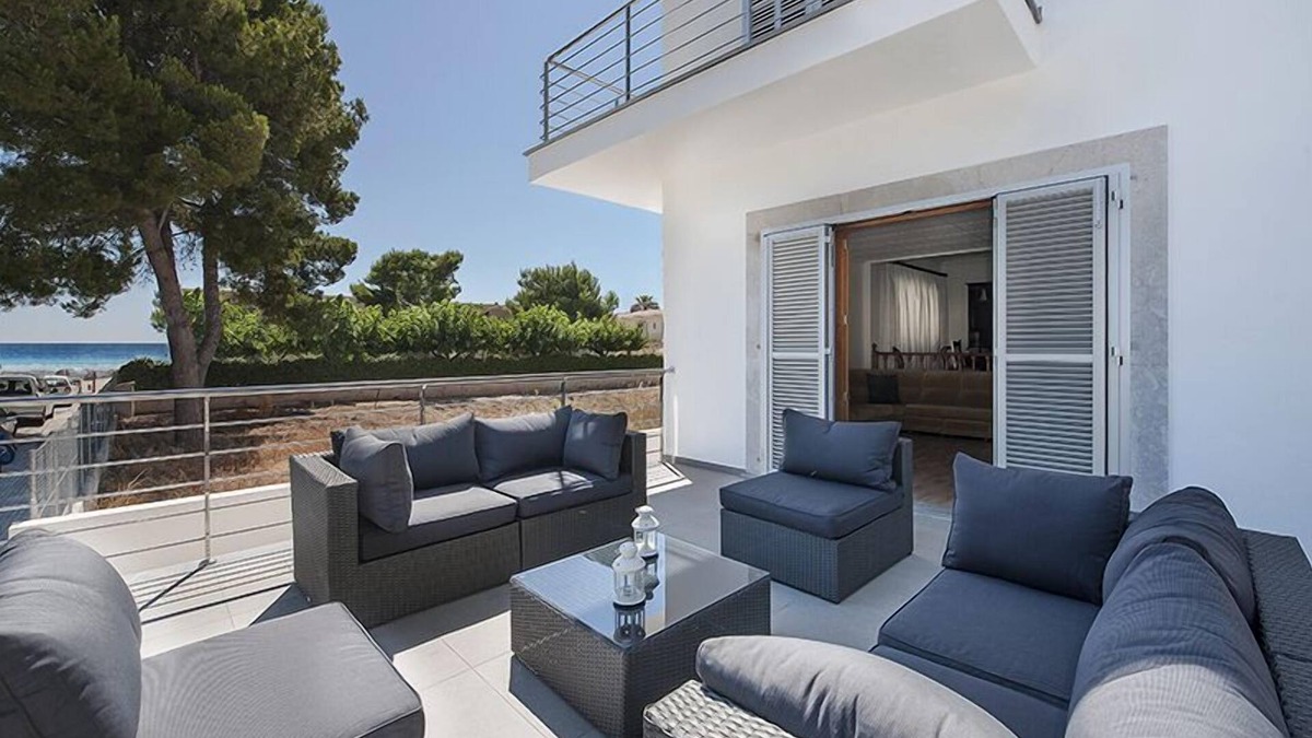 Muro Ski Chalet | Holiday Home 25 meters from Alcúdia Beach
