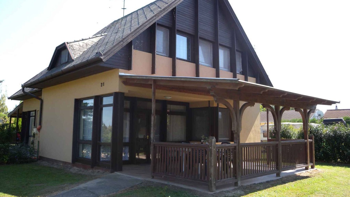 Balatonbereny House | Holiday home 250 m from the beach