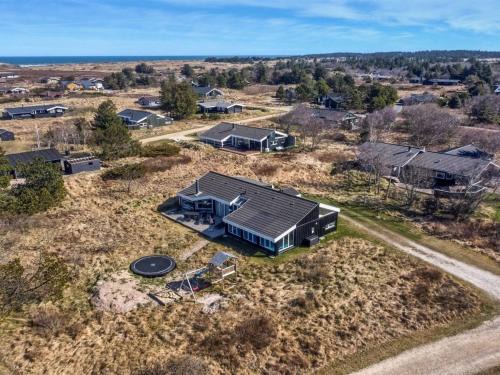 Tversted House | Holiday Home Amadahy - 950m from the sea by Interhome