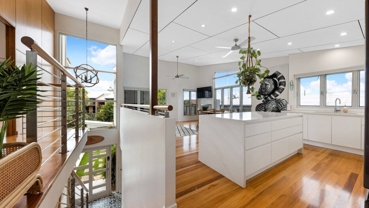 Alexandra Headland House | Holiday home Alex Headland