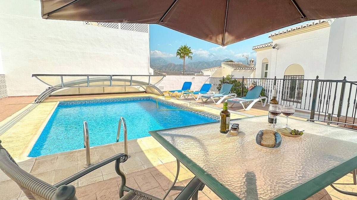 Punta Lara House | Holiday Home 'Balcón Del Mar' with Sea View, Wi-Fi and Air Conditioning