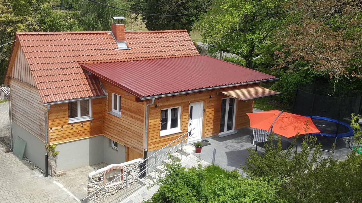 Deggenhausertal House | Holiday Home 'Bodensee-Landurlaub' with Private Terrace, Private Garden and Wi-Fi