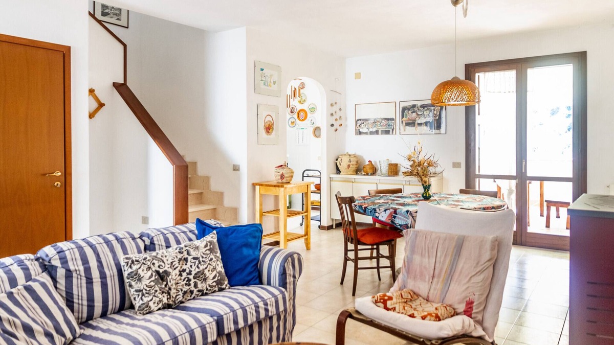 Giglio Porto House | Holiday Home "Casa Luz" near the Sea with Private Terrace