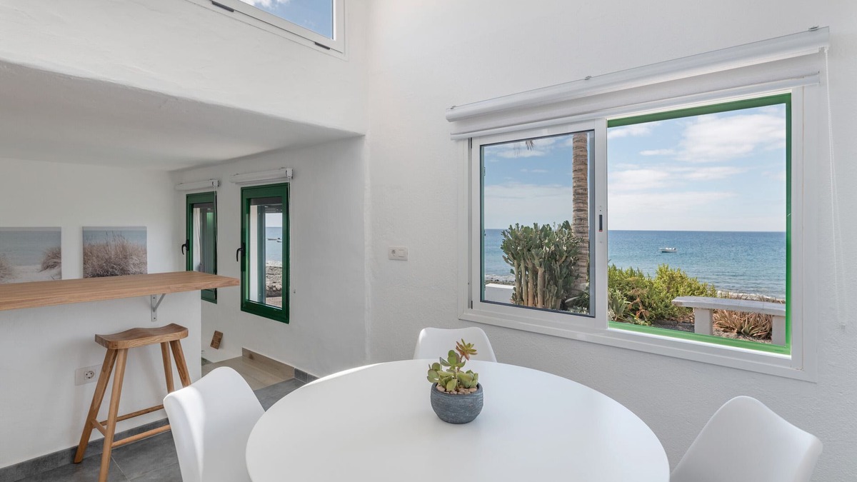 Playa Quemada House | Holiday Home 'Callao 1' with Sea View, Wi-Fi and Air Conditioning