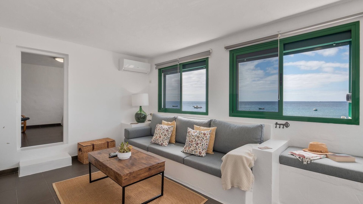 Playa Quemada House | Holiday Home 'Callao 2' with Sea View, Wi-Fi and Air Conditioning