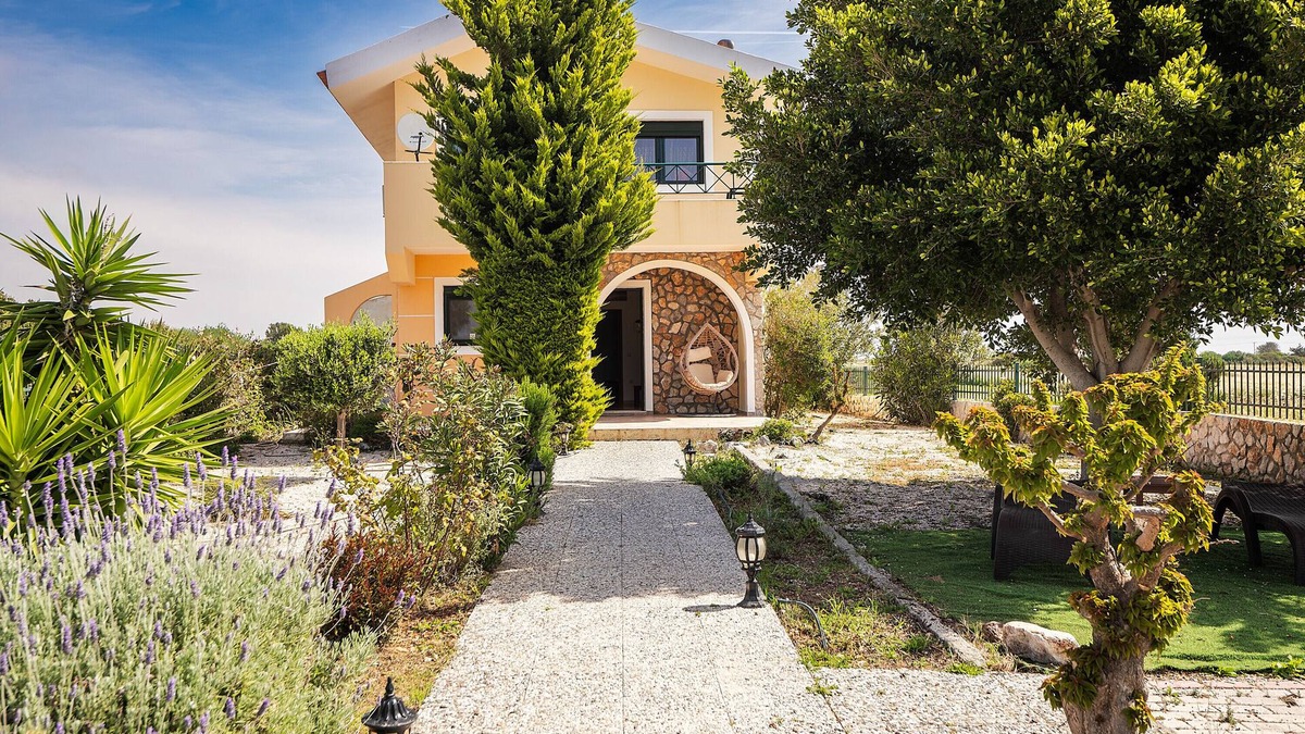 Lahania House | Holiday Home 'Casa D' Irene' with Sea View, Wi-Fi and Air Conditioning