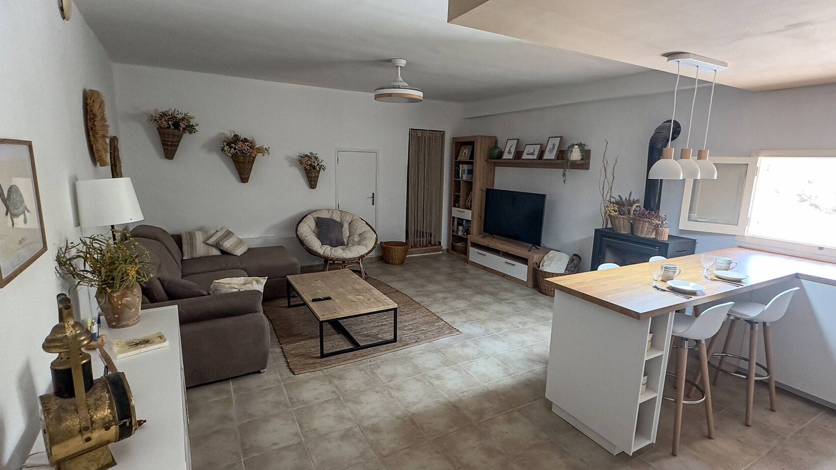 Benicassim House | Holiday Home 'Casa en las Montañas de Benicassim' with Sea View, Private Terrace and Wi-Fi
