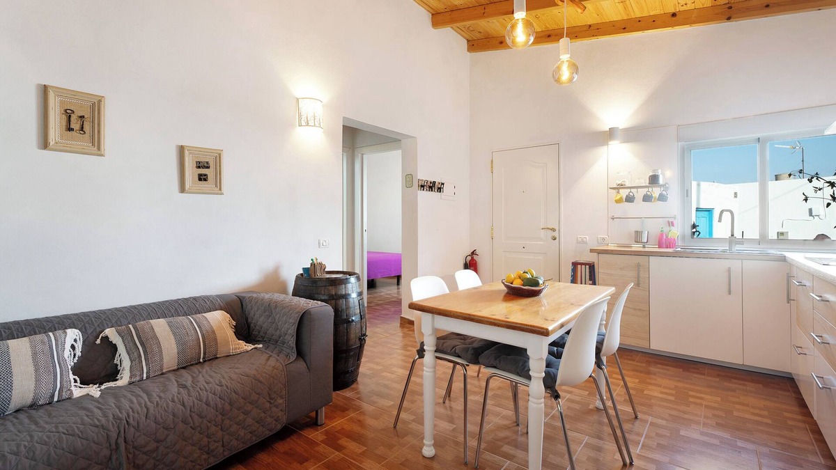 Isora House | Holiday Home 'Casa La Luna' with Sea View and Private Terrace
