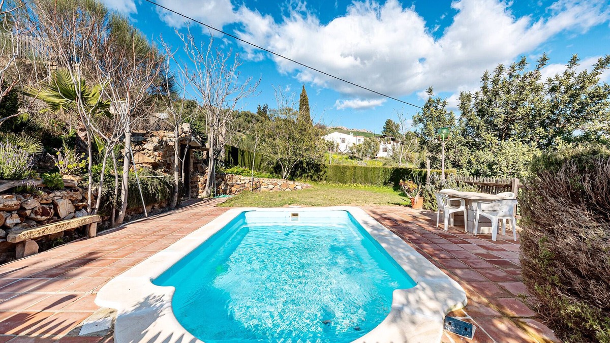 Antequera House | Holiday Home 'Casa Rural Villa Campito' with Mountain View, Private Pool and Wi-Fi